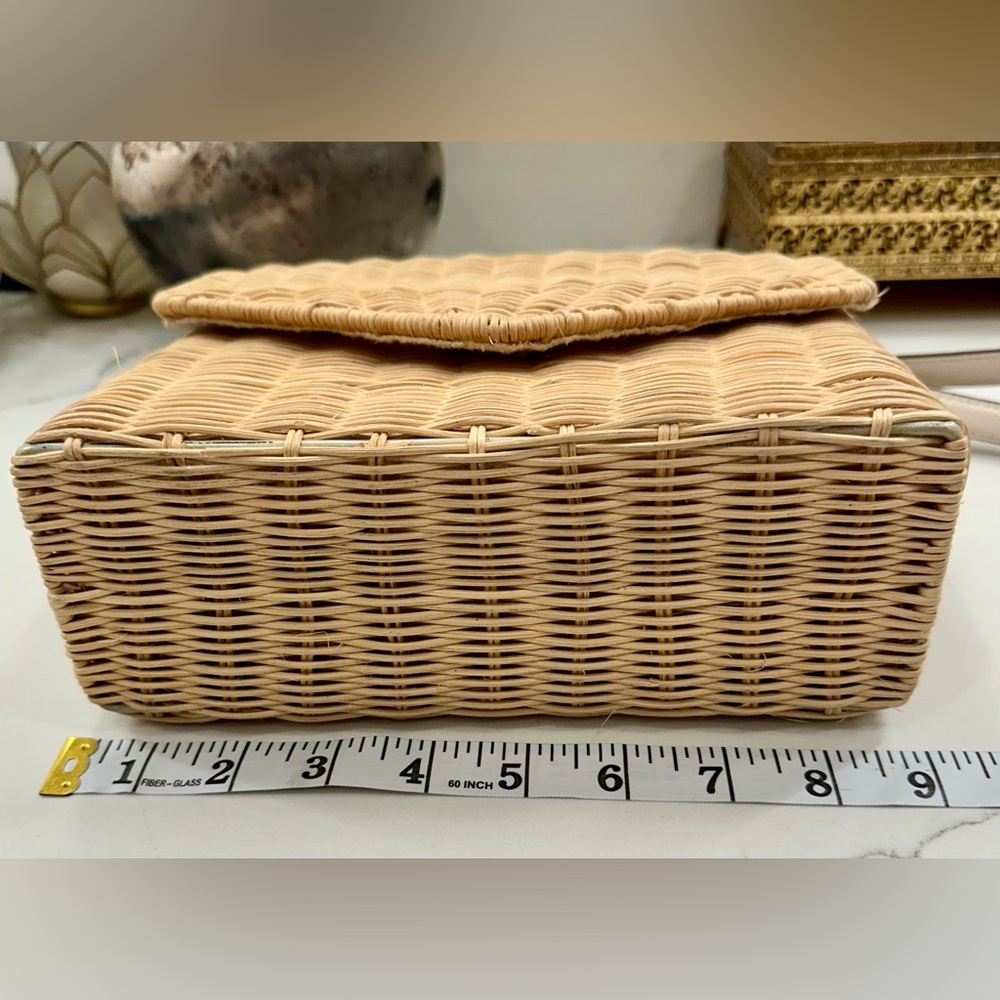 Zara Trafaluc - Woven Basket Purse, Lined in Neutral Linen - Leather Strap - EUC - Picture 7 of 12